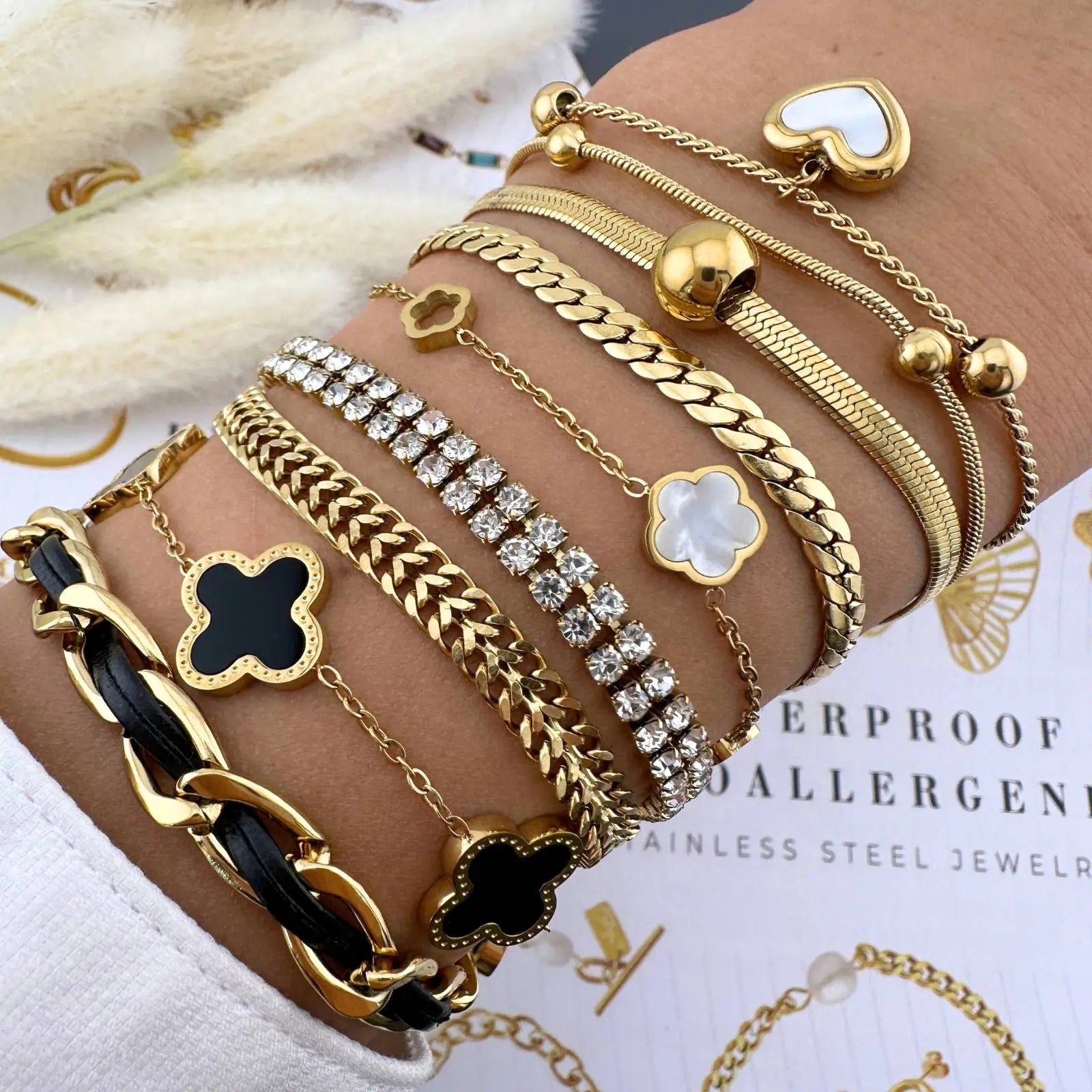 Clover Charm - 18k Gold Plated Bracelet My Store